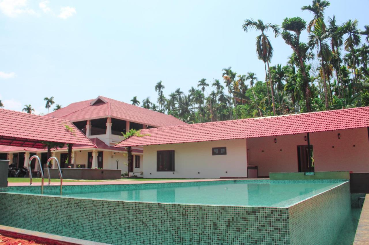 Wayanad Mace Mansion Hotel Kenichira Exterior photo